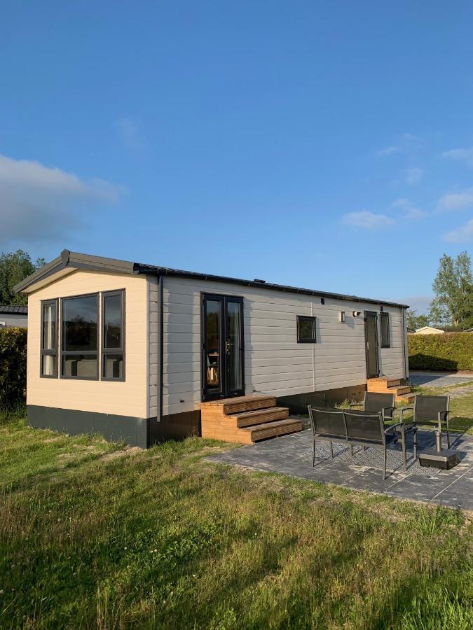 Chalet Rivendell Menaldum Buitenkant foto