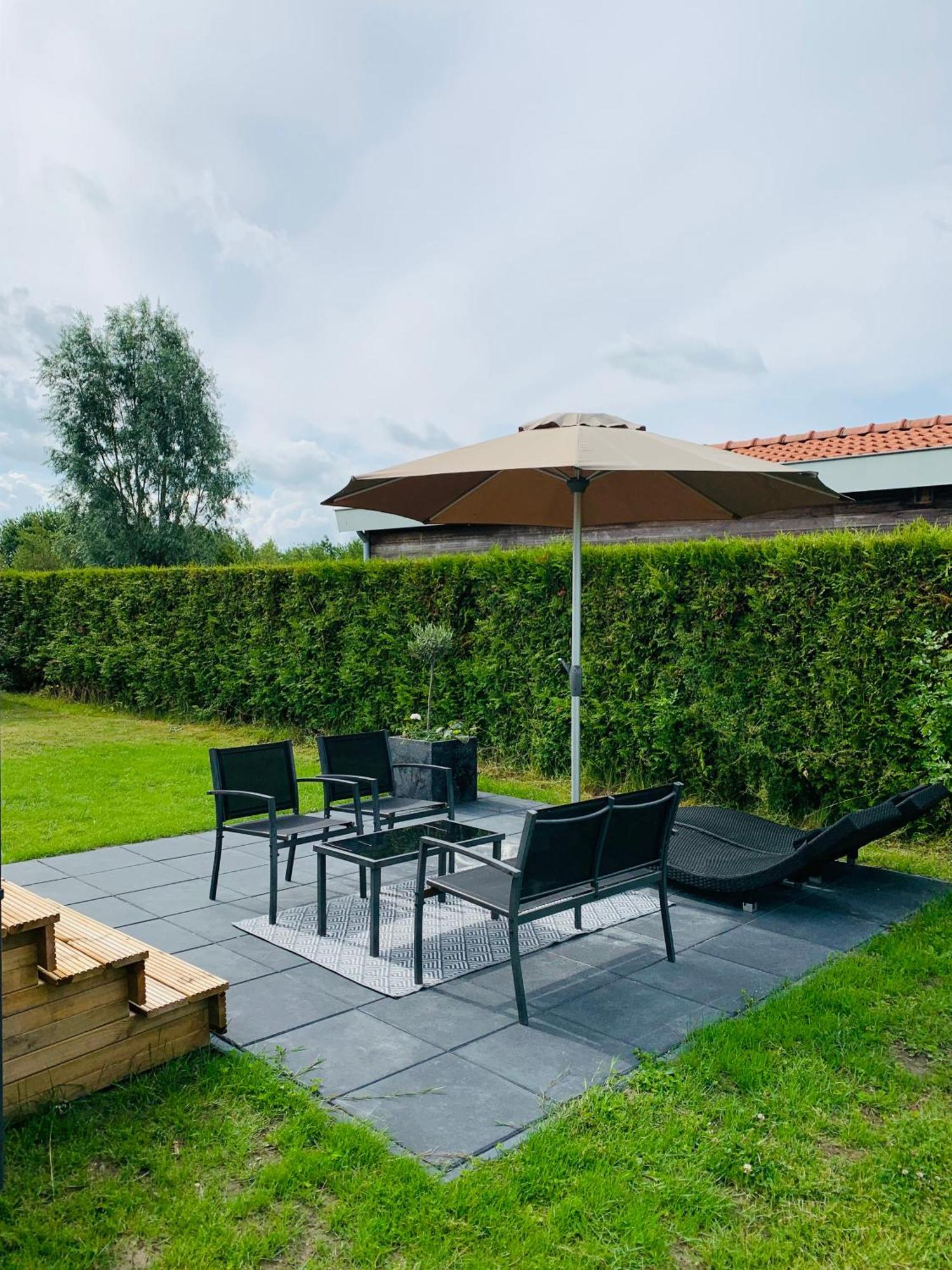 Chalet Rivendell Menaldum Buitenkant foto